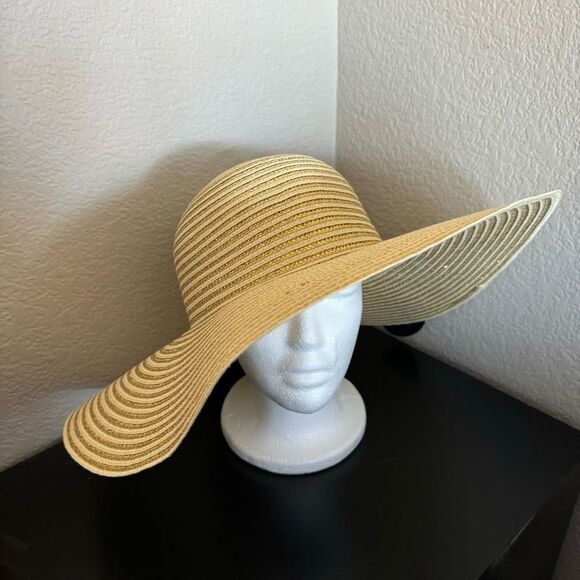 Kallina Metallic Gold & Straw Floppy Round Sun Hat Beach - Picture 2 of 8